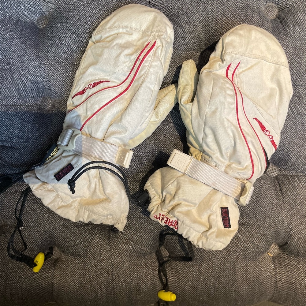 Burton gloves